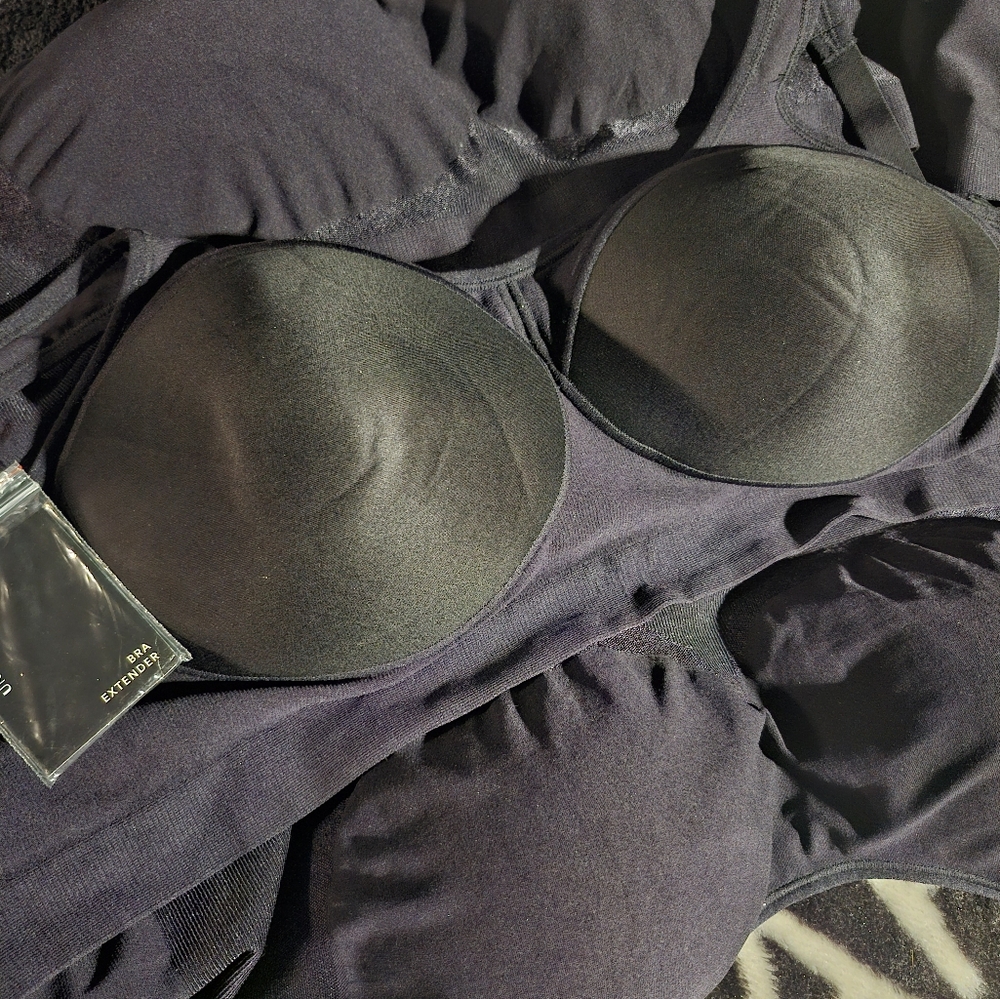 Under outfit 2XL black wireless bra